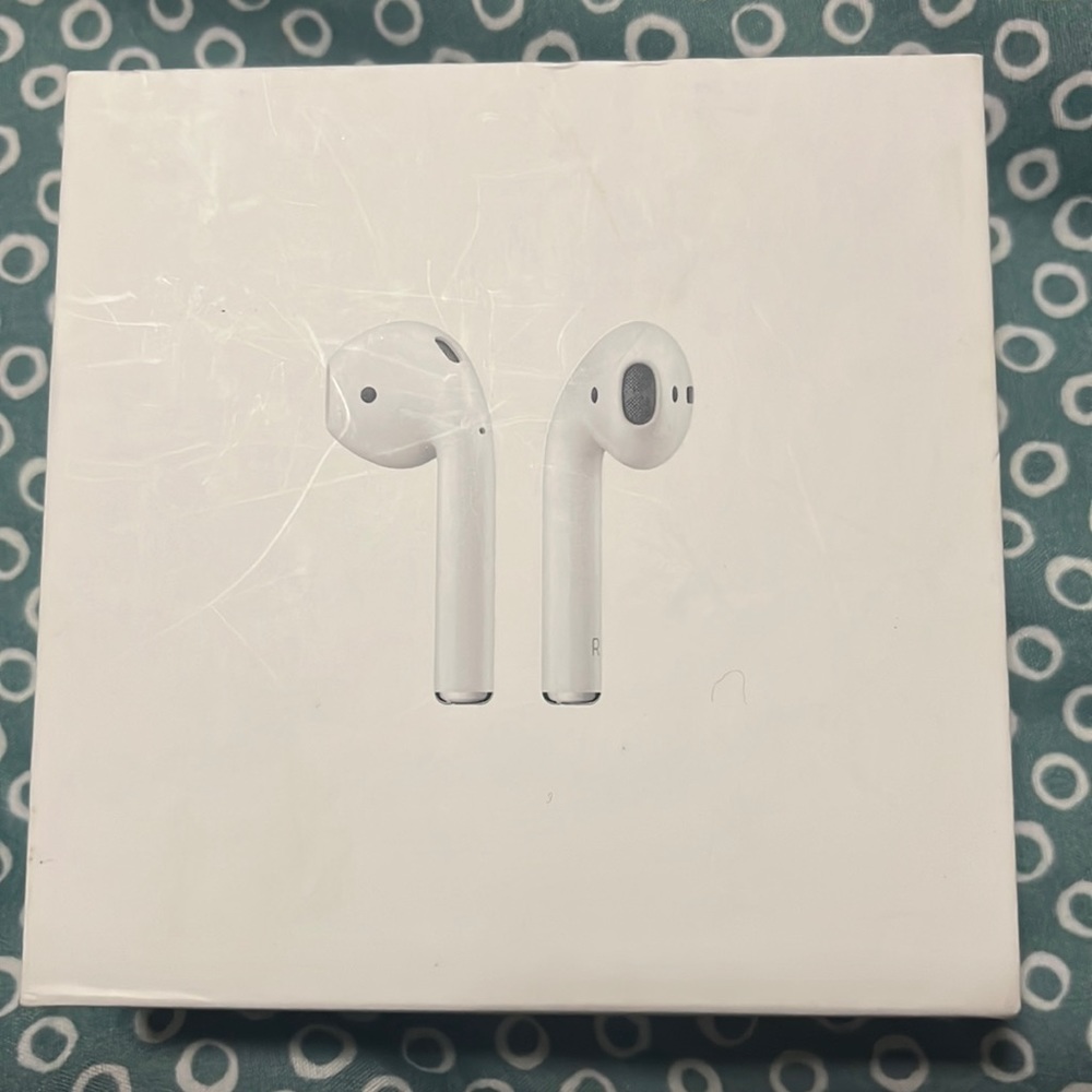 AirPods Gen 2